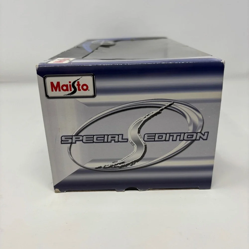 1949 Ford Convertible Blue 1:18 Maisto Special Edition Diecast Open Box